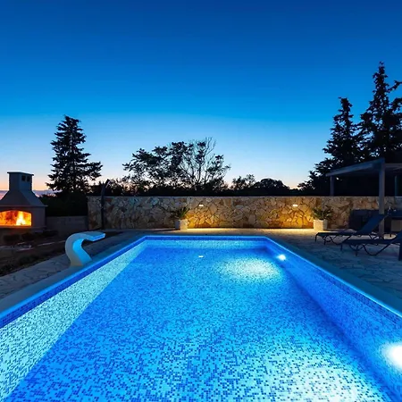 My Dalmatia - Maria With Private Swimming Pool *