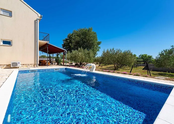 My Dalmatia - Maria With Private Swimming Pool Feriehus