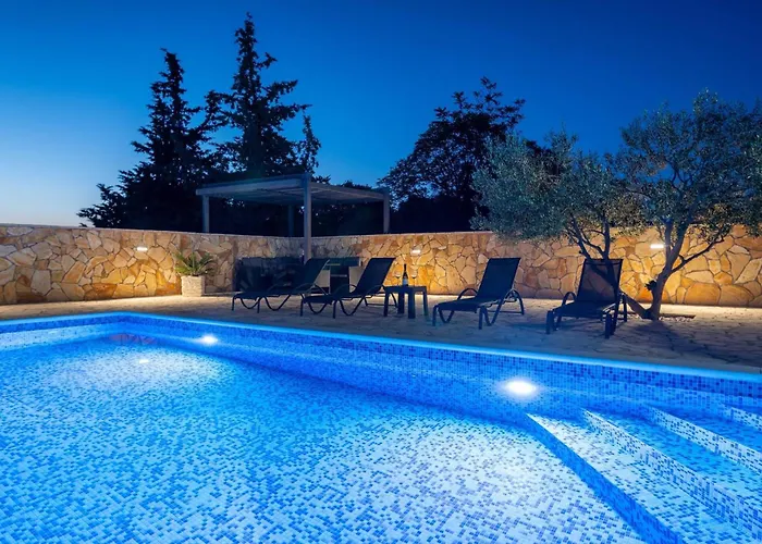 My Dalmatia - Maria With Private Swimming Pool Feriehus