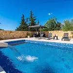 My Dalmatia - Maria With Private Swimming Pool Kakma
