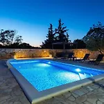 My Dalmatia - Maria With Private Swimming Pool * Kakma