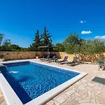 My Dalmatia - Maria With Private Swimming Pool Dom wakacyjny Kakma