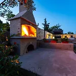 My Dalmatia - Maria With Private Swimming Pool * Kakma