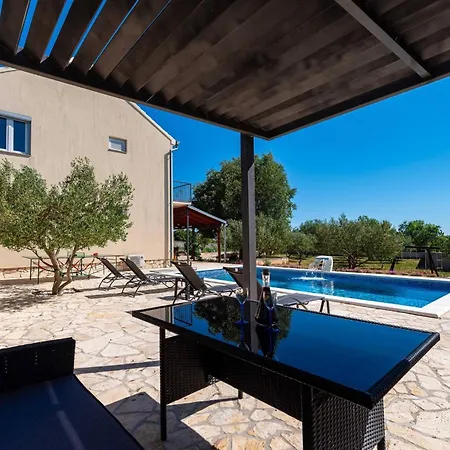 My Dalmatia - Maria With Private Swimming Pool Casa de Férias