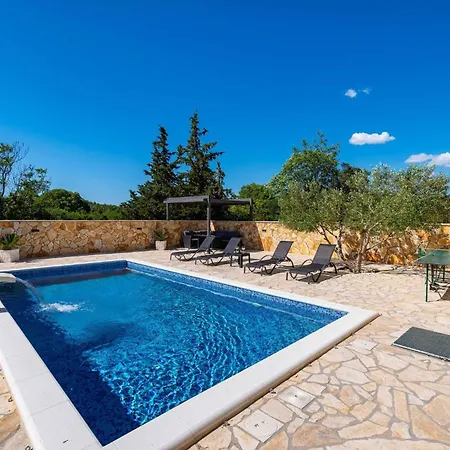 My Dalmatia - Maria With Private Swimming Pool Casa de Férias Kakma