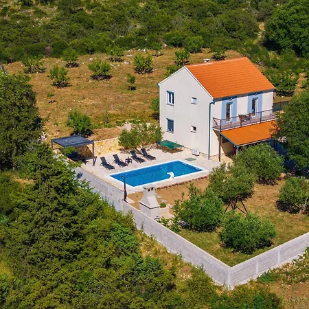 Casa de Férias My Dalmatia - Maria With Private Swimming Pool *