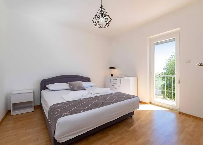 My Dalmatia - Maria With Private Swimming Pool Holiday home Kakma