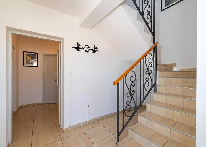 My Dalmatia - Maria With Private Swimming Pool *