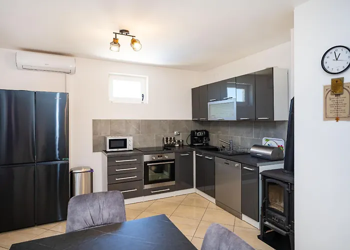 My Dalmatia - Maria With Private Swimming Pool Kakma